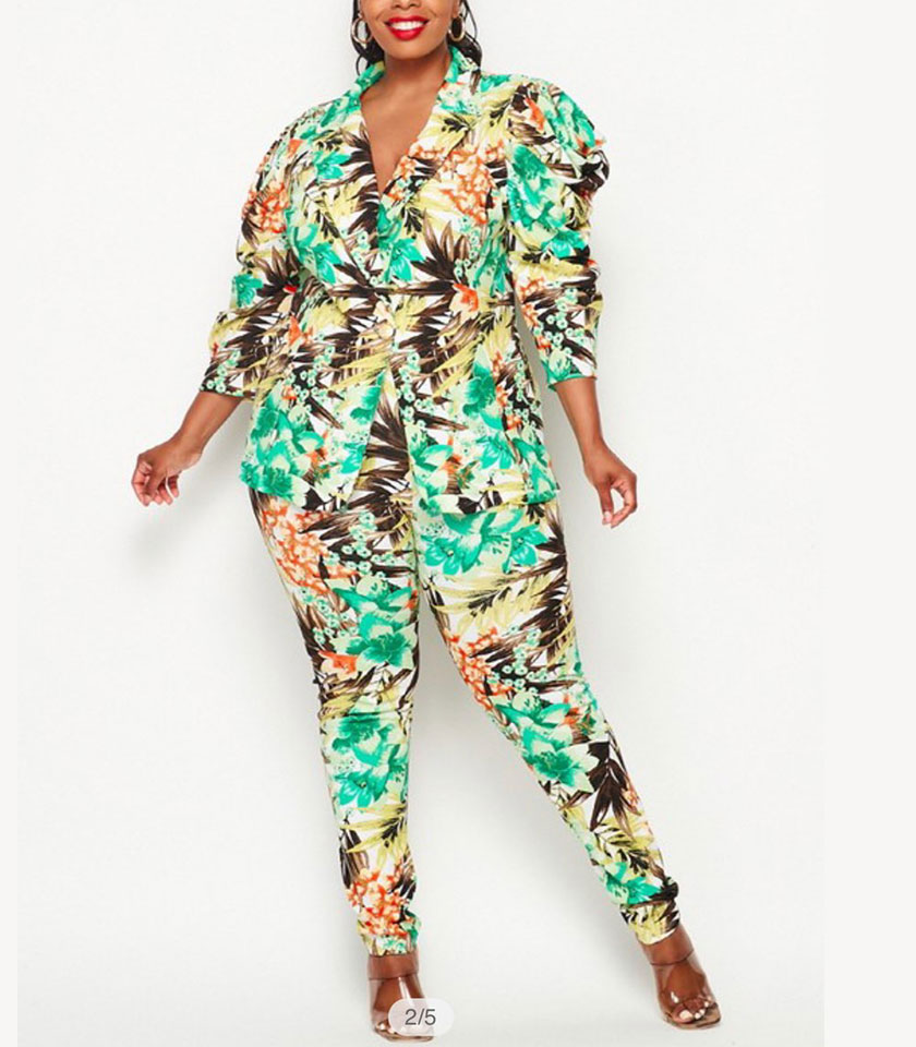 Vacation Travel Green Floral Pant Suit - Image 2